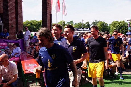 Com Together Cup